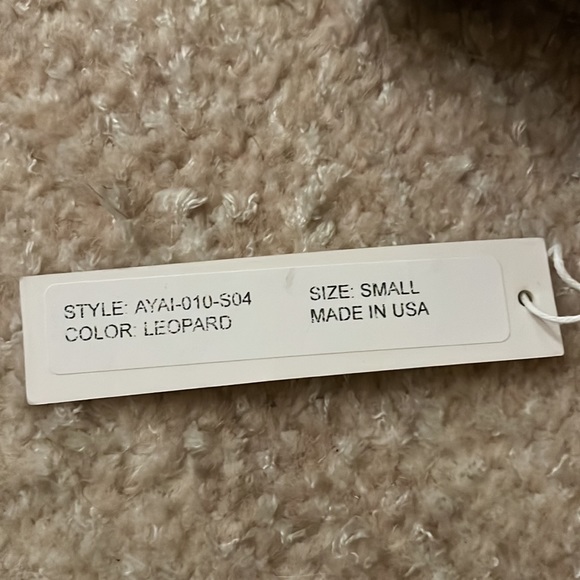 SOLD ✨ARE YOU AN swim. Top and bottom. Leopard - Picture 6 of 9